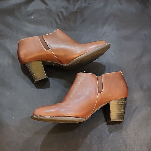 VIONIC JOLENE WOMEN'S LEATHER ANKLE BOOT G1 - Picture 8 of 15